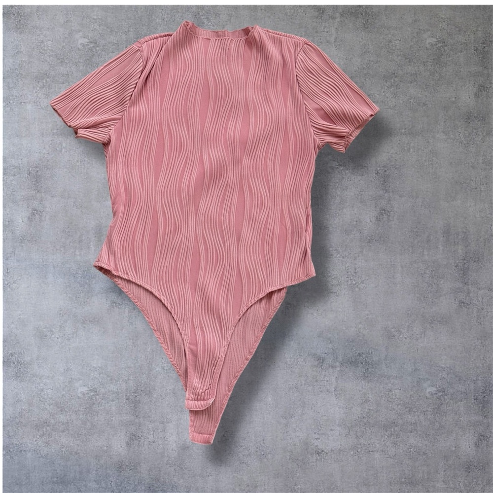 SHEIN Pink Ribbed Bodysuit